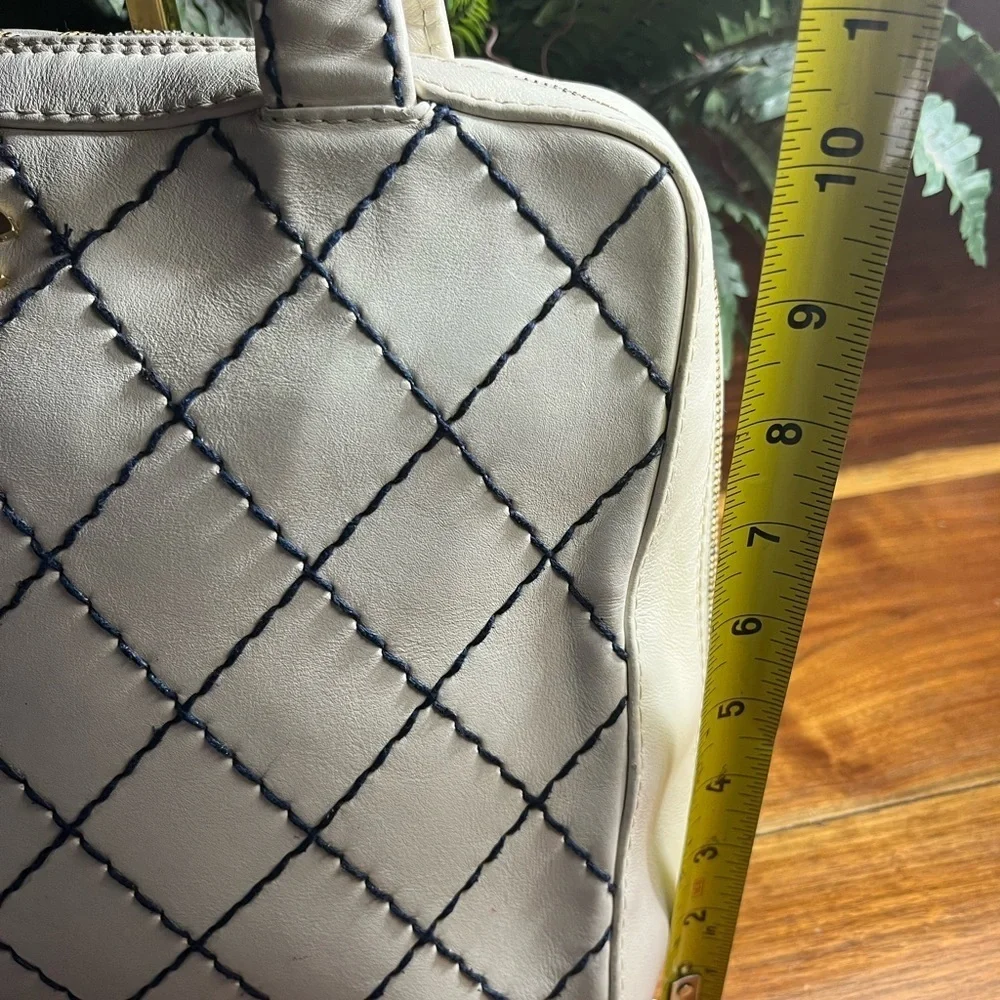 Vintage Chanel off Cream Leather Tote Bag